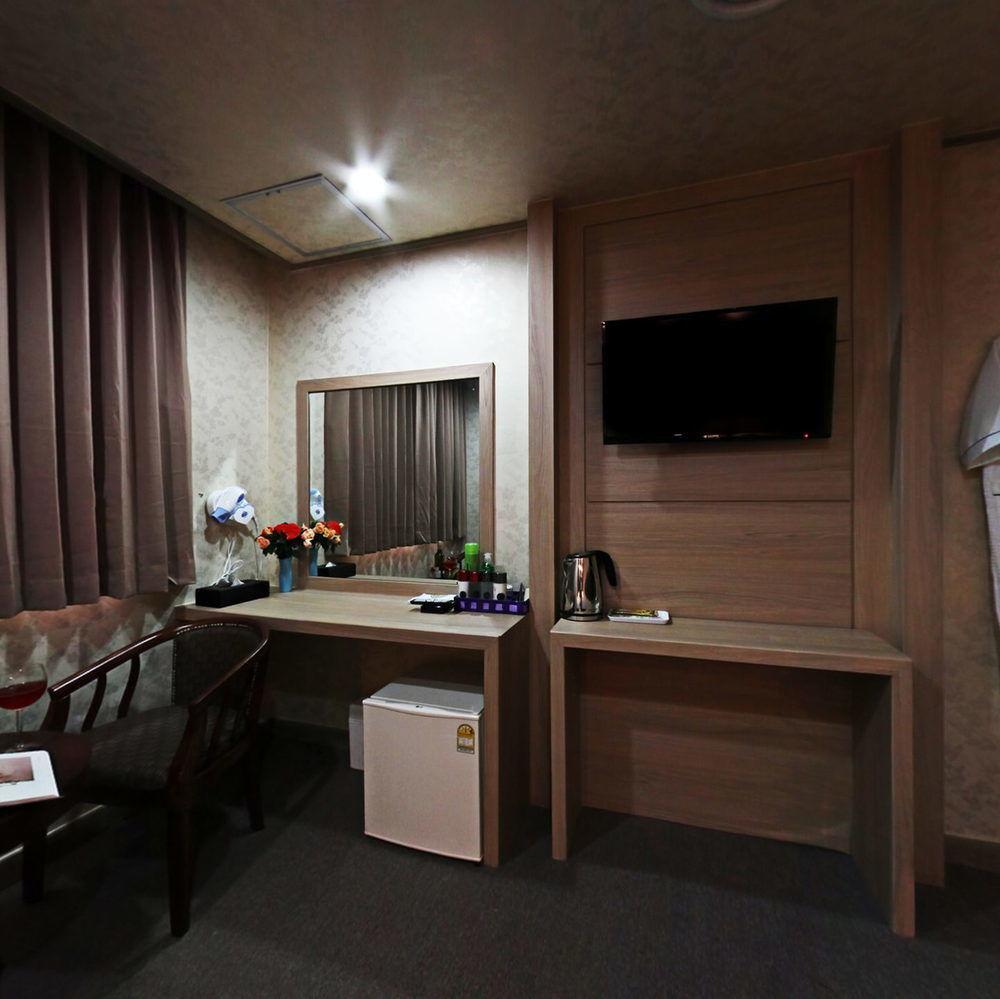 Uijeongbu Tourist Hotel Ngoại thất bức ảnh